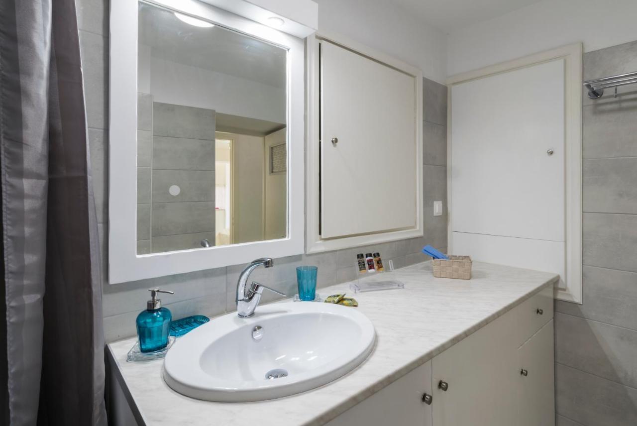 אדאמאס Kourita Garden Apartment With Sea View Near To The Port Of Milos מראה חיצוני תמונה