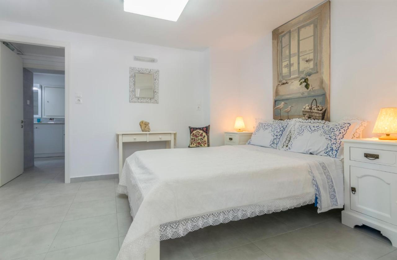 אדאמאס Kourita Garden Apartment With Sea View Near To The Port Of Milos מראה חיצוני תמונה